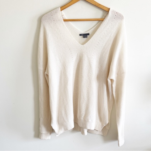 Vince wool Cashmere cream white Deep V-Neck long sleeve Sweater size large